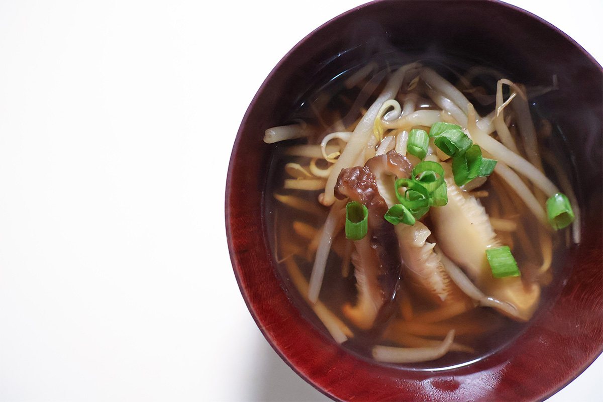 干し椎茸とコーン茶のスープ